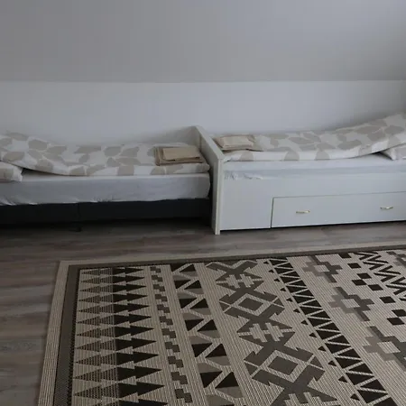 Apartament Szalakóta *